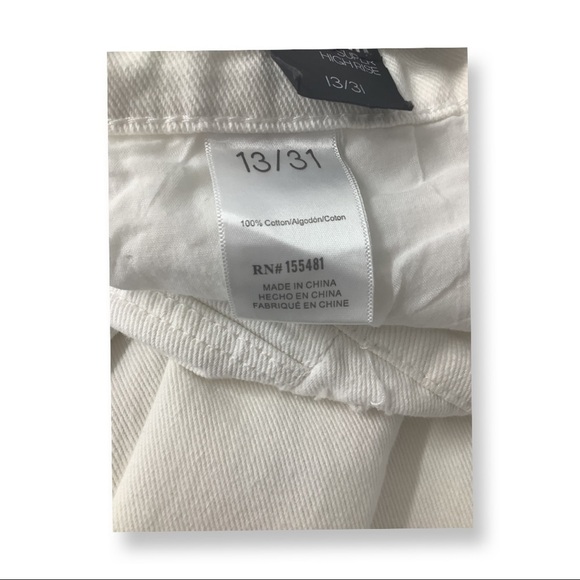 Simple Society Size 13/31 White Authentic Super High Rise Crop Jeans. New - Picture 4 of 7